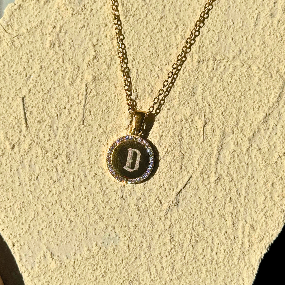 Round Pendant Necklace
